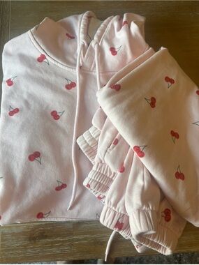 refuge Pink Cherry Print Hoodie Sweatshirt Set